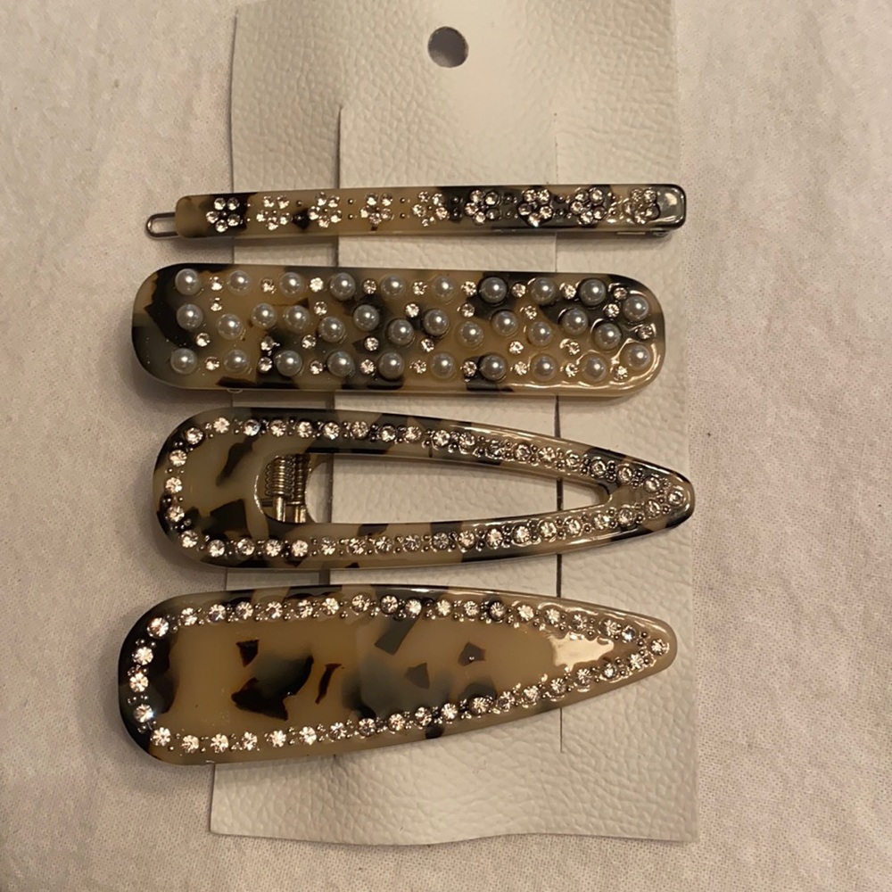 Free People Tortoise Hair Clips - NWT